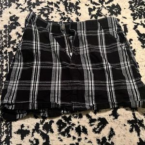 Hollister Size Large Plaid Ultra High Rise Skirt